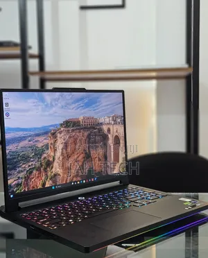 New Laptop Lenovo Lrgion 7i 32GB Intel Core Ultra 9 SSD 1T