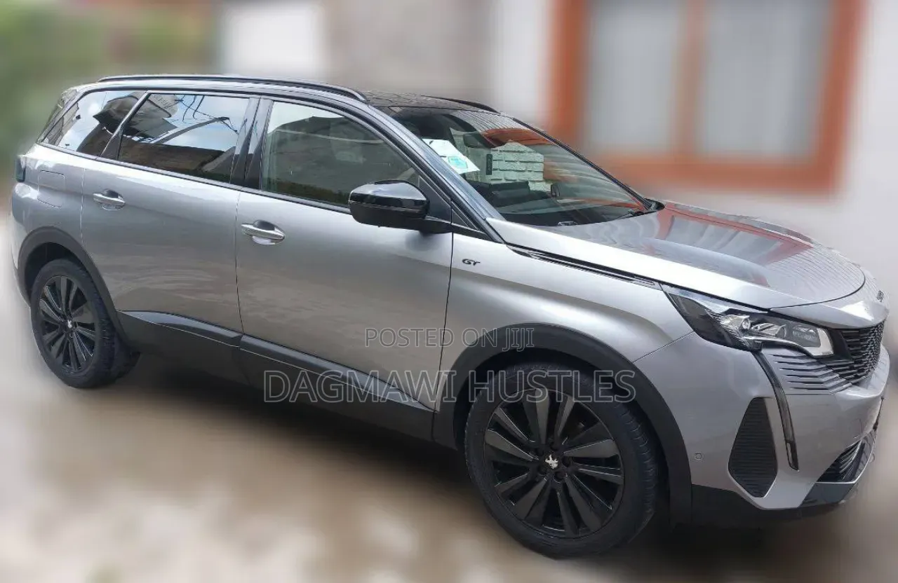 Peugeot 5008 2022 Silver