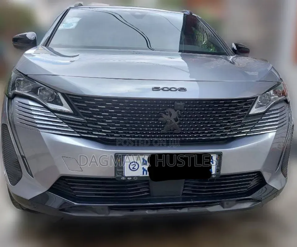 Peugeot 5008 2022 Silver