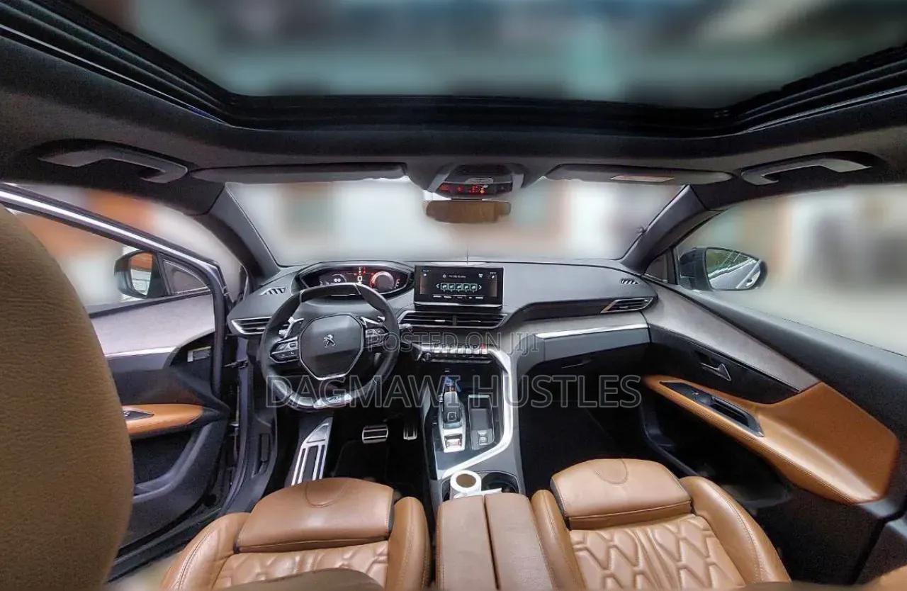 Peugeot 5008 2022 Silver