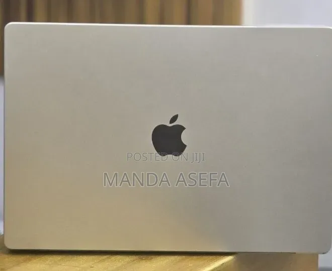 New Laptop Apple MacBook Pro 2021 M1 32GB Apple M1 Pro SSD 512GB