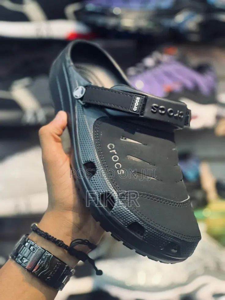 Crocs Shose