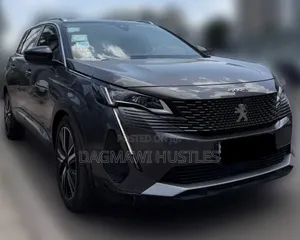 Peugeot 5008 2021 Gray
