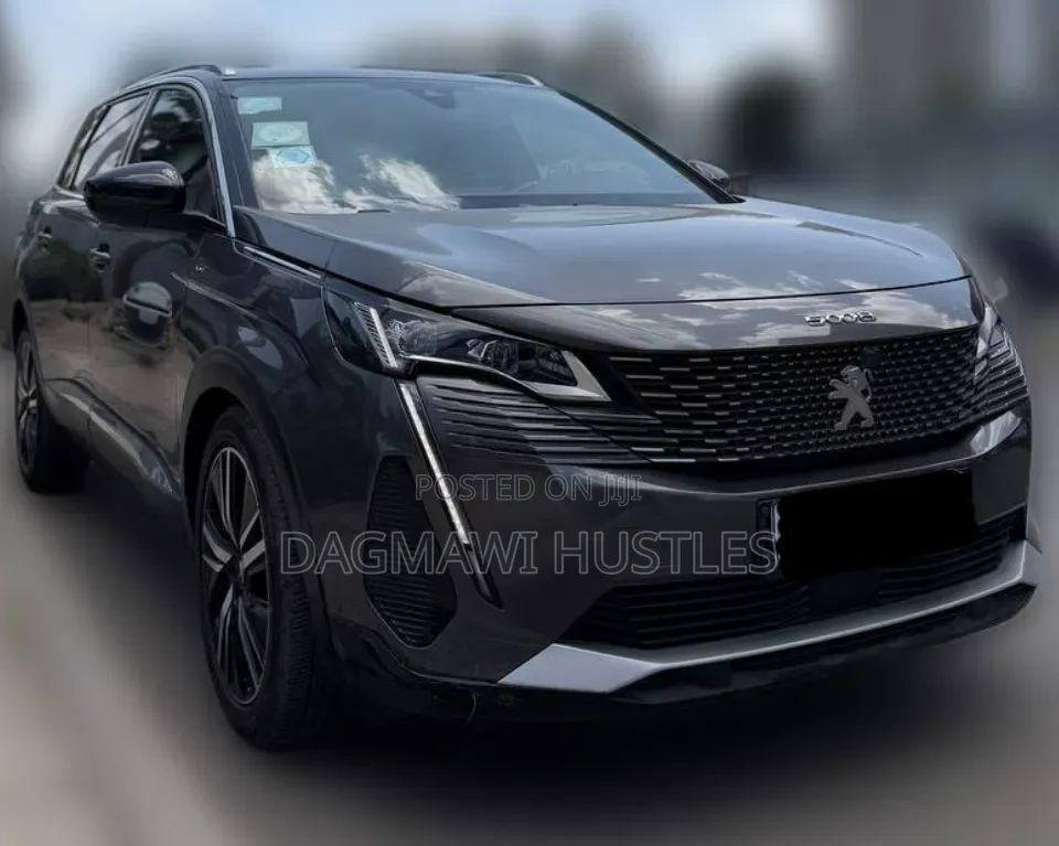 Peugeot 5008 2021 Gray