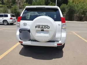 Toyota Land Cruiser Prado 2013 Ivory