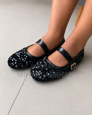 Lady's Strap Flat Shoes