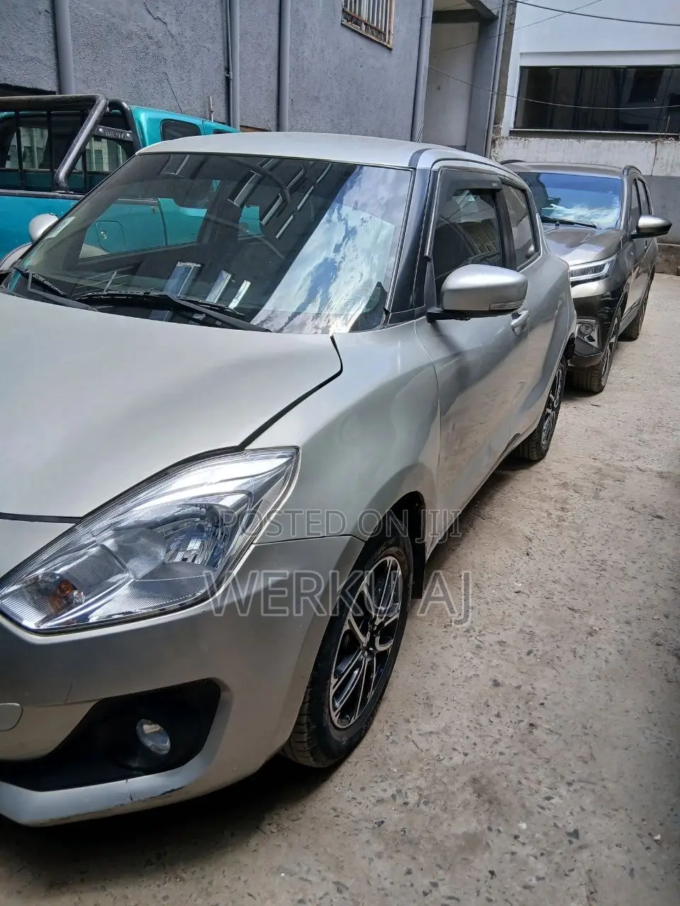 Suzuki Swift 2021 Silver