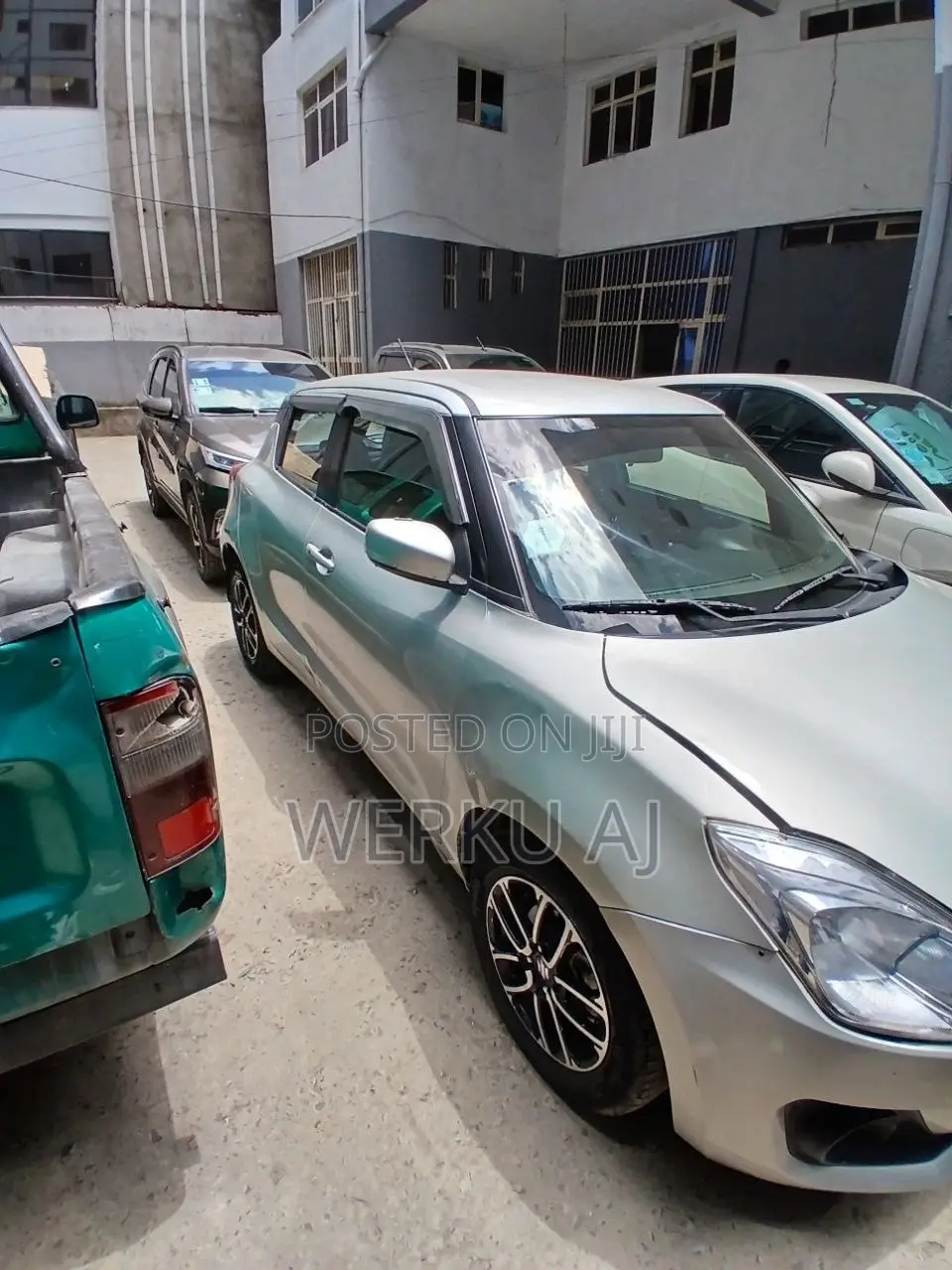Suzuki Swift 2021 Silver