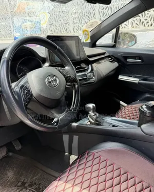 Toyota C-HR 2019 Ivory