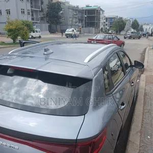 BYD E2 43 kWh 94 hp FWD 2025 Gray