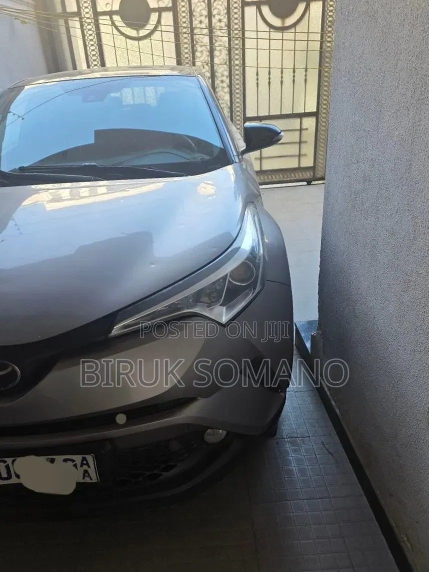 Toyota C-HR 2020 Silver