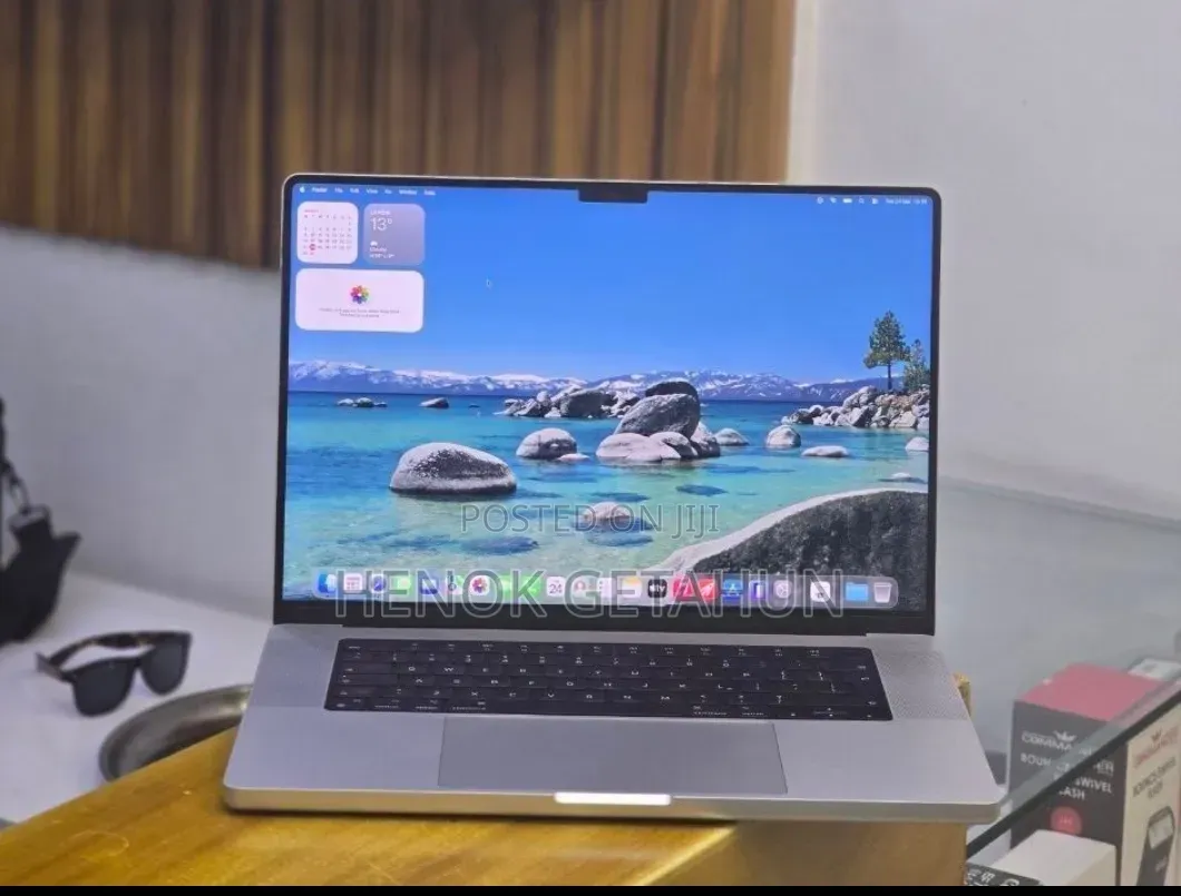 New Laptop Apple MacBook Pro 2021 M1 32GB Apple M1 SSD 512GB