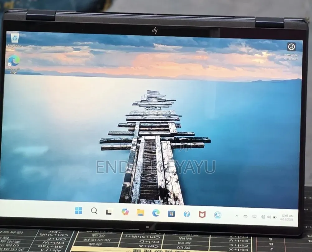 New Laptop HP OmniBook X Flip 14" 16GB Intel Core Ultra 7 SSD 1T
