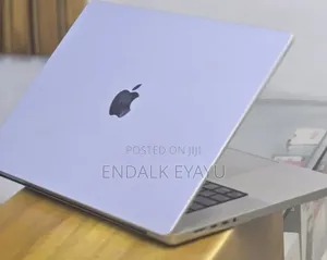 New Laptop Apple MacBook 32GB Apple M1 Pro SSD 512GB