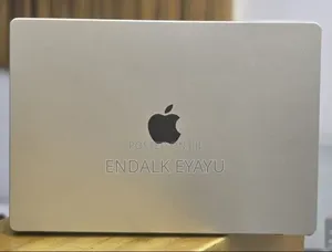 New Laptop Apple MacBook 32GB Apple M1 Pro SSD 512GB