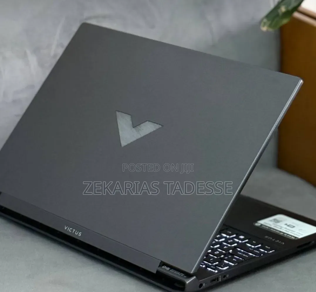 New Laptop HP Victus 16 16GB AMD Ryzen 5 SSD 512GB