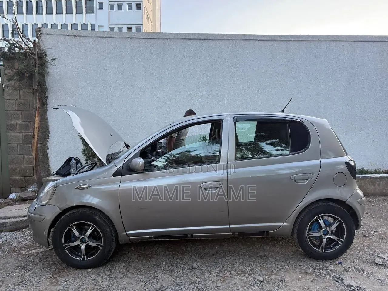 Toyota Vitz 2003 Silver