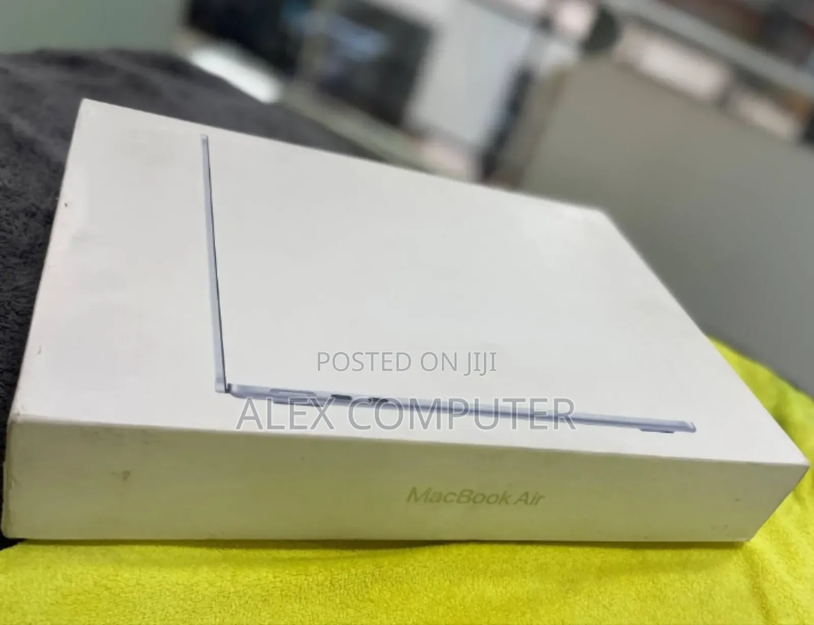 New Laptop Apple MacBook Air 2025 M4 8GB Apple M4 SSD 256GB