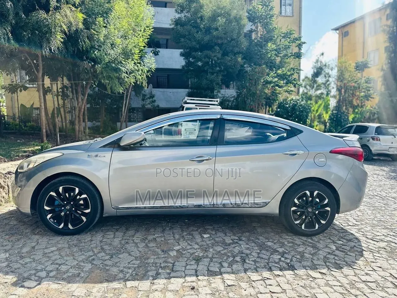 Hyundai Avante 2013 Silver