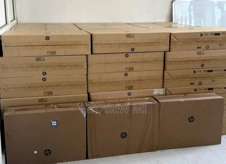 New HP 200 G4 22 All-in-One 16GB Intel Core i7 SSD 512GB
