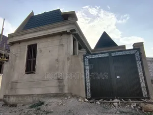 2bdrm House in L Sheep, East Shewa for sale