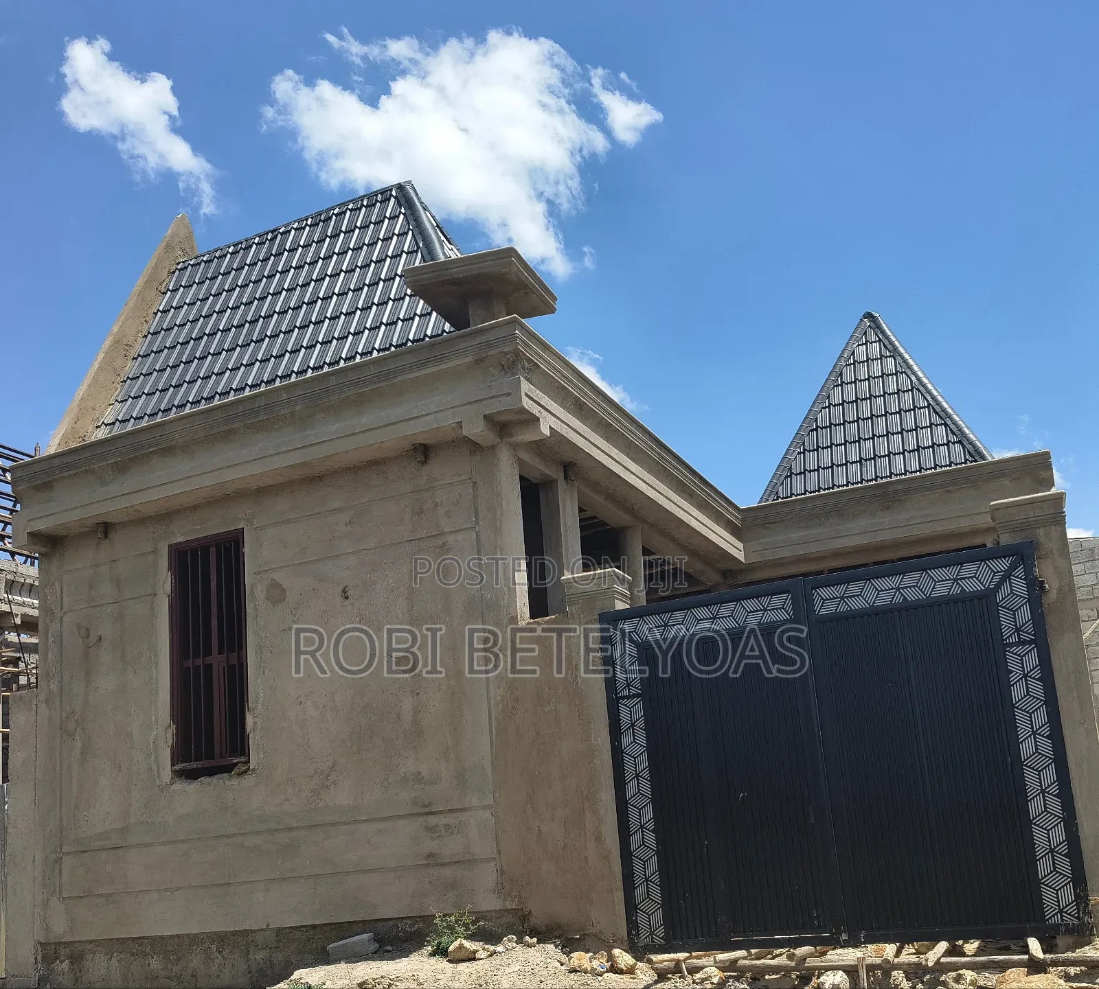 2bdrm House in L Sheep, East Shewa for sale