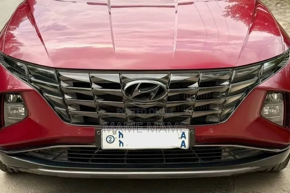 Hyundai Tucson 2022 Red