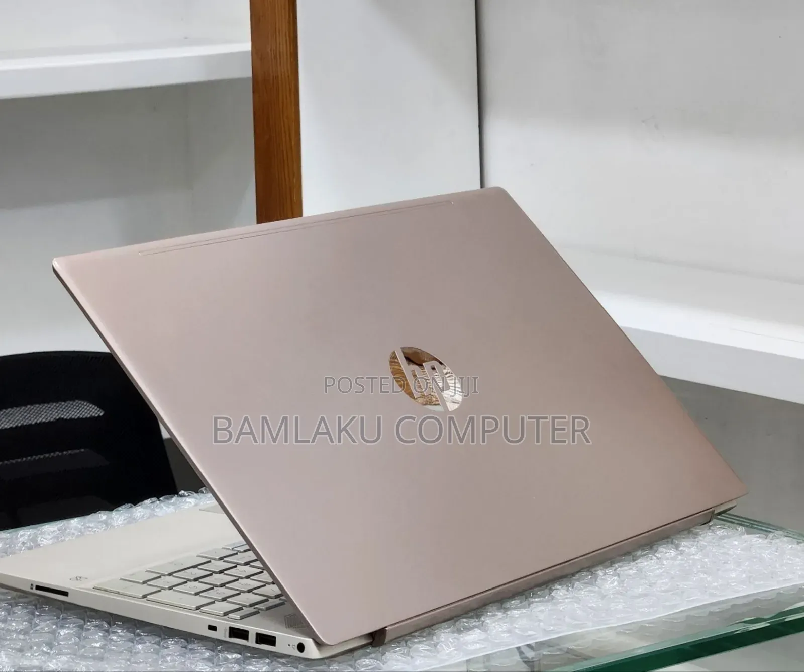 New Laptop HP Pavilion 15 8GB Intel Core i5 SSD 512GB