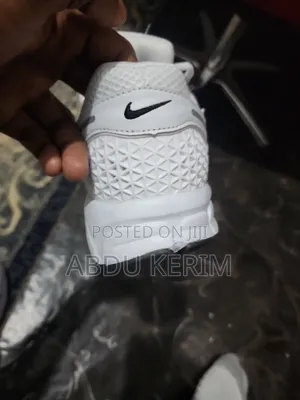 Nike Vomero5