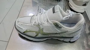 Nike Vomero5
