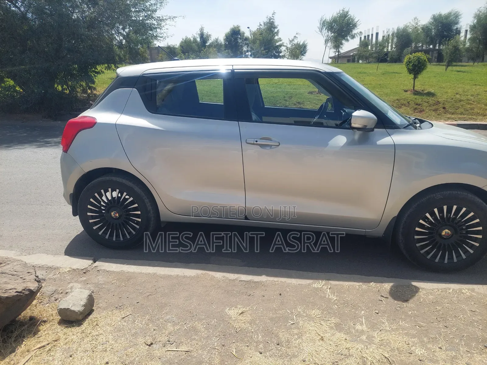 Suzuki Swift 2022 Silver
