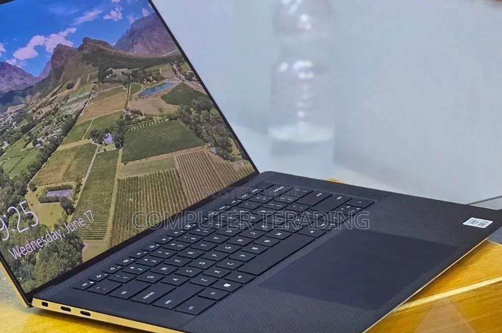 New Laptop Dell XPS 15 16GB Intel Core i7 SSD 512GB