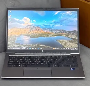 New Laptop HP ZBook Studio G8 16GB Intel Core i7 SSD 512GB