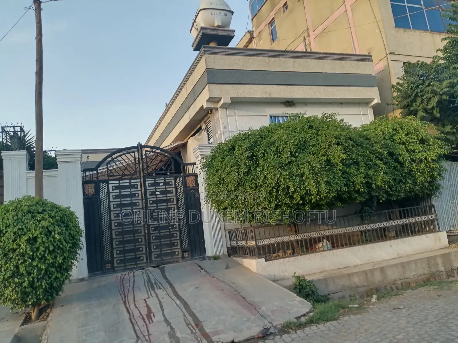 Furnished 11bdrm House in Dukem Bishoftu, East Shewa for sale