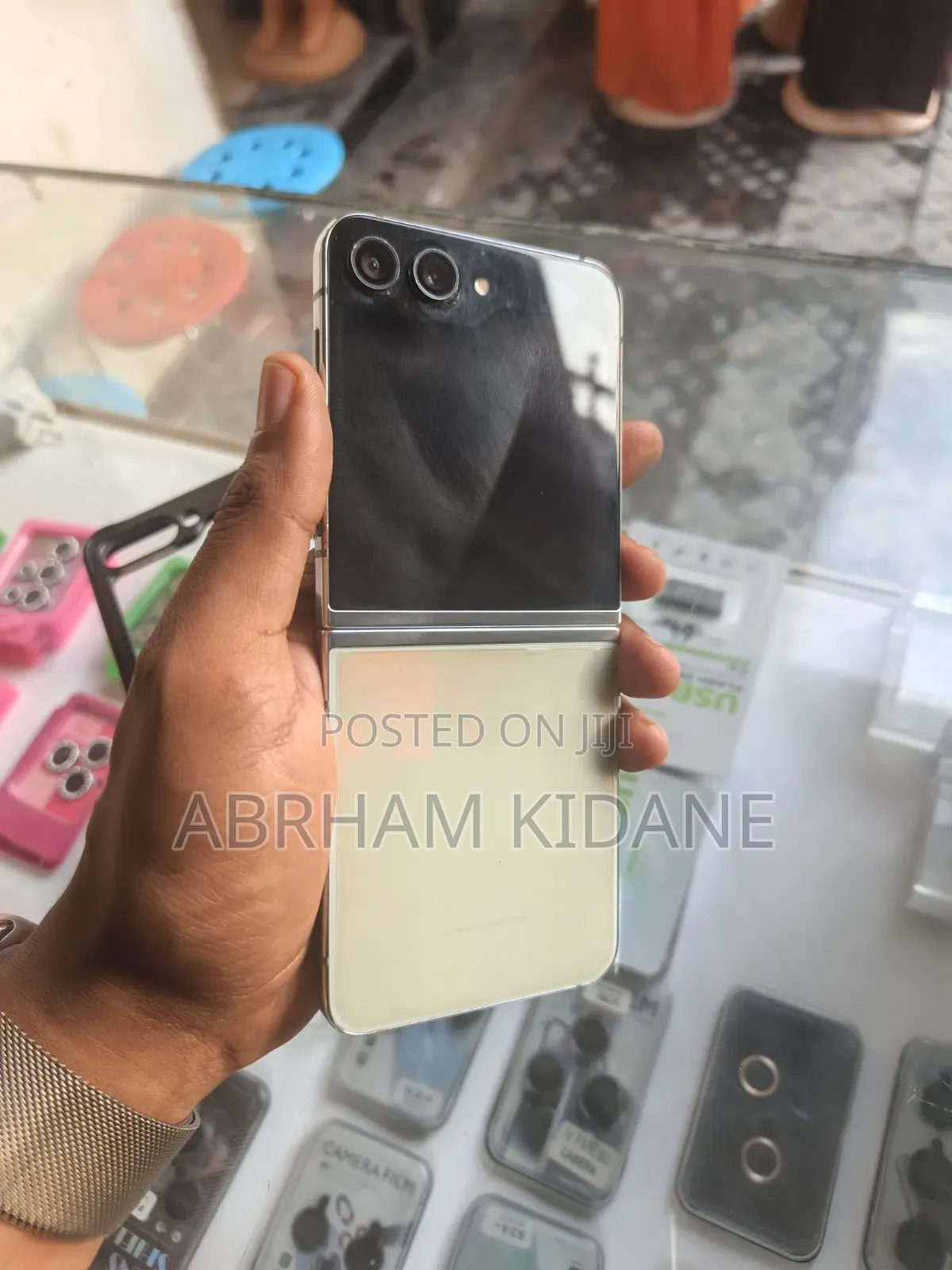 Samsung Galaxy Z Flip 5 256 GB Gold