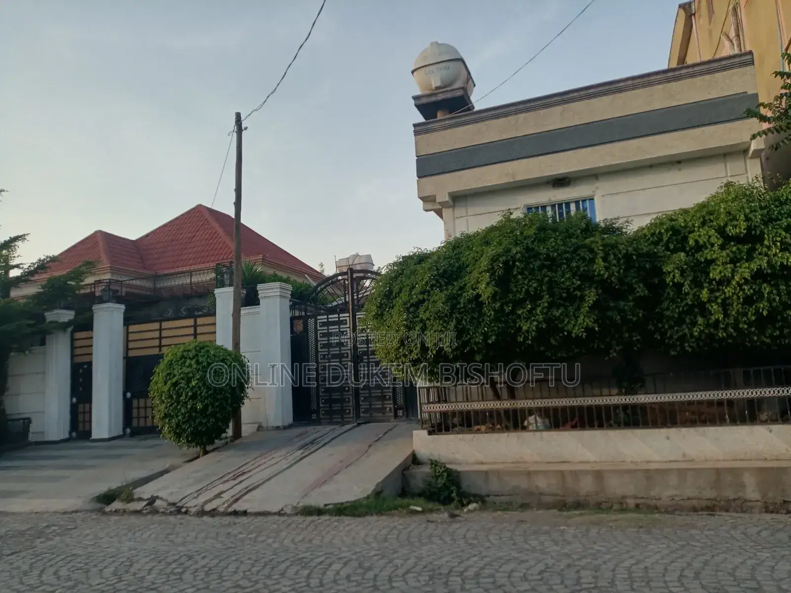 Furnished 11bdrm House in Dukem Bishoftu, East Shewa for sale