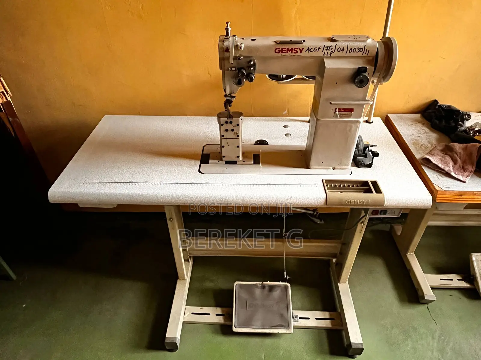 Gemsy ፖስት ቤድ የቆዳ ስፌት ማሽን | Post Bed Double Needle Sewing Machine