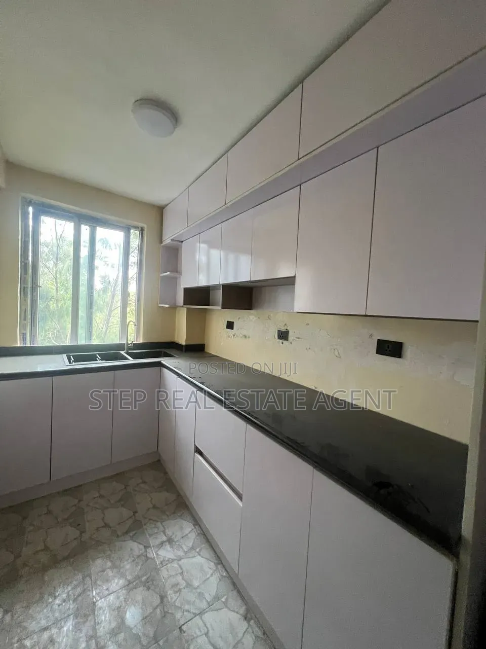 1bdrm Condo in Bulbula, Bole for sale