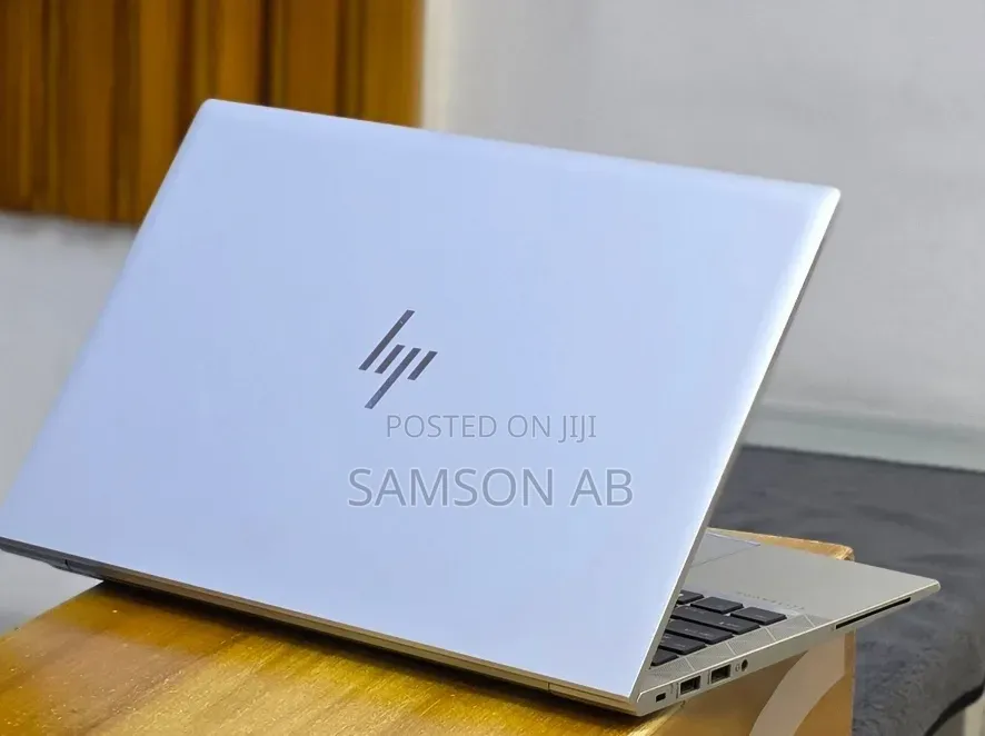 New Laptop HP EliteBook 840 G8 16GB Intel Core i7 SSD 512GB
