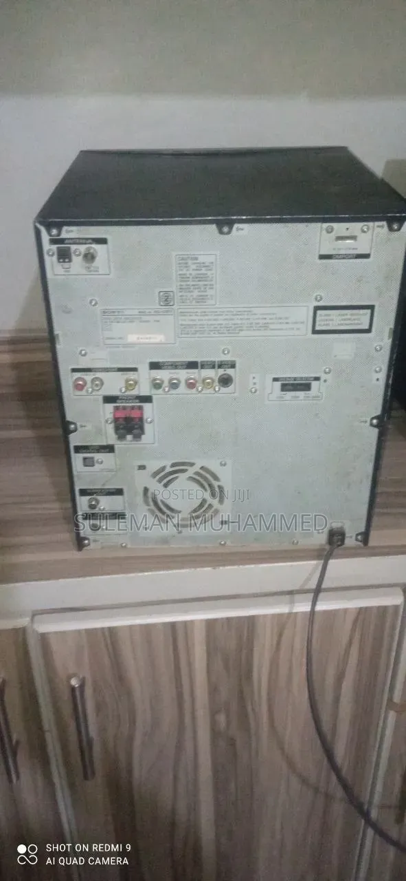 Sony 3 Cd Changer or Amplifier