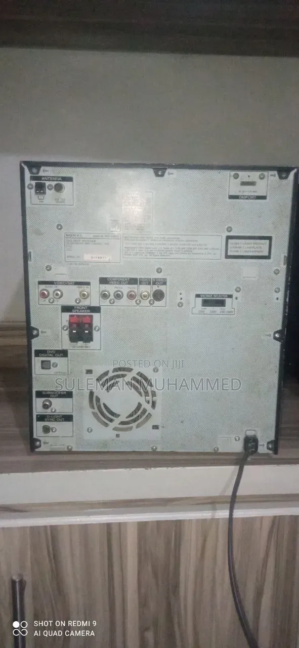 Sony 3 Cd Changer or Amplifier