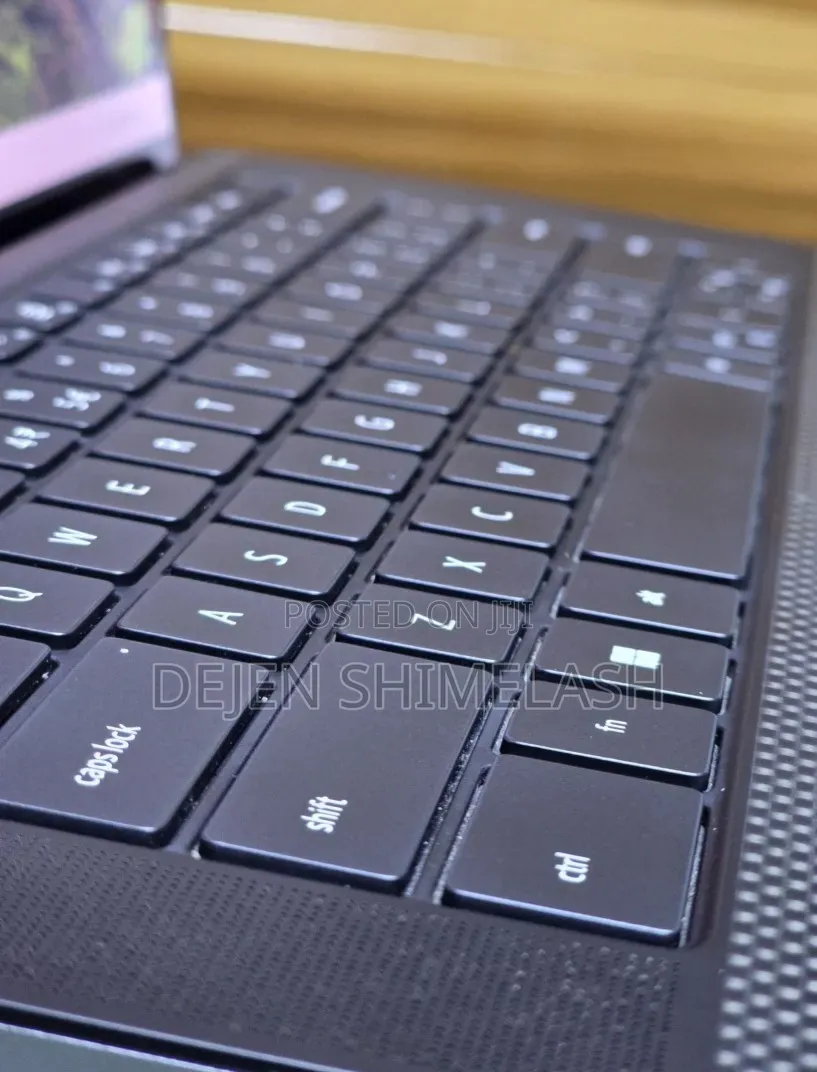 New Laptop Dell Precision 5540 16GB Intel Core i9 SSD 512GB