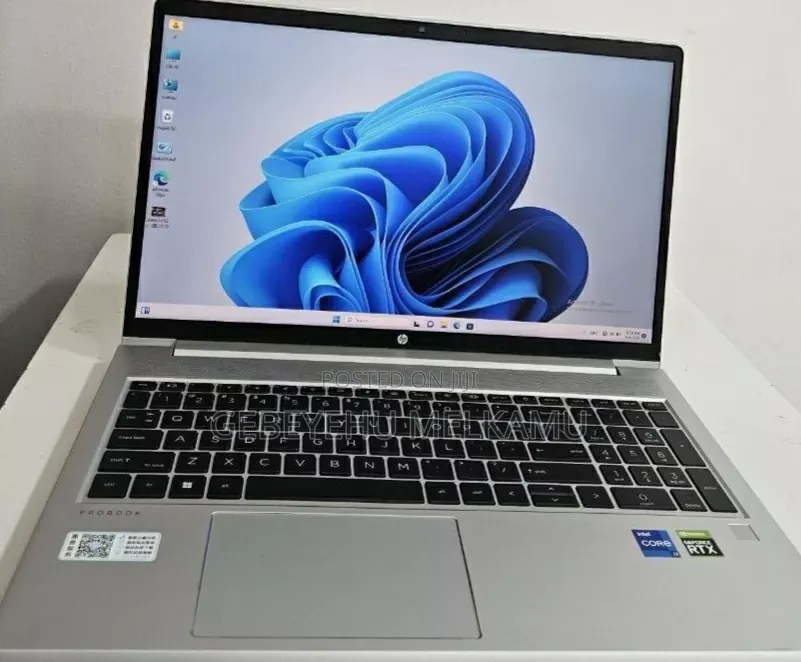 New Laptop HP 16GB Intel Core Ultra 7 SSD 1T