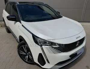 Peugeot 5008 2022 White
