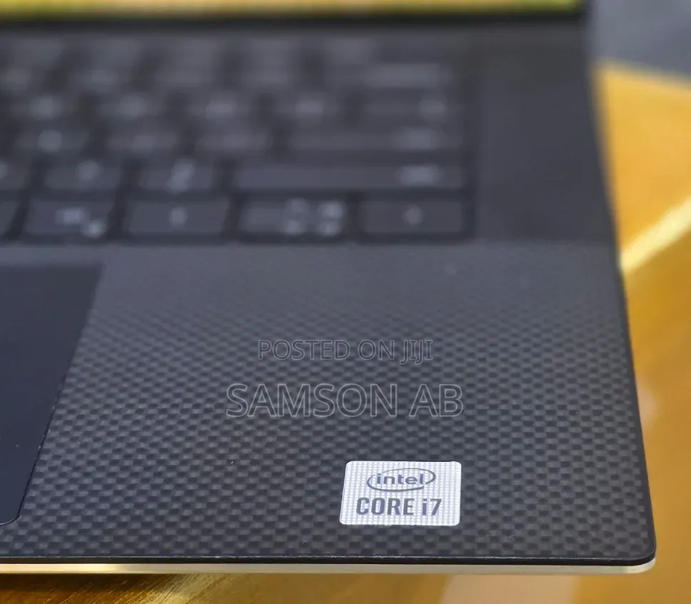 New Laptop Dell XPS 15 16GB Intel Core i7 SSD 512GB