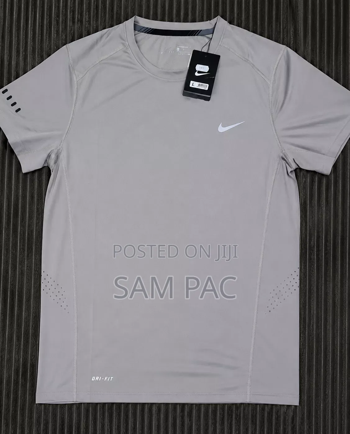 Nike ( Stretching ) Tshirt