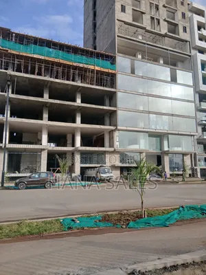 ሽያጭ ላይ እንገኛለን መሀል ቦሌ ላይ