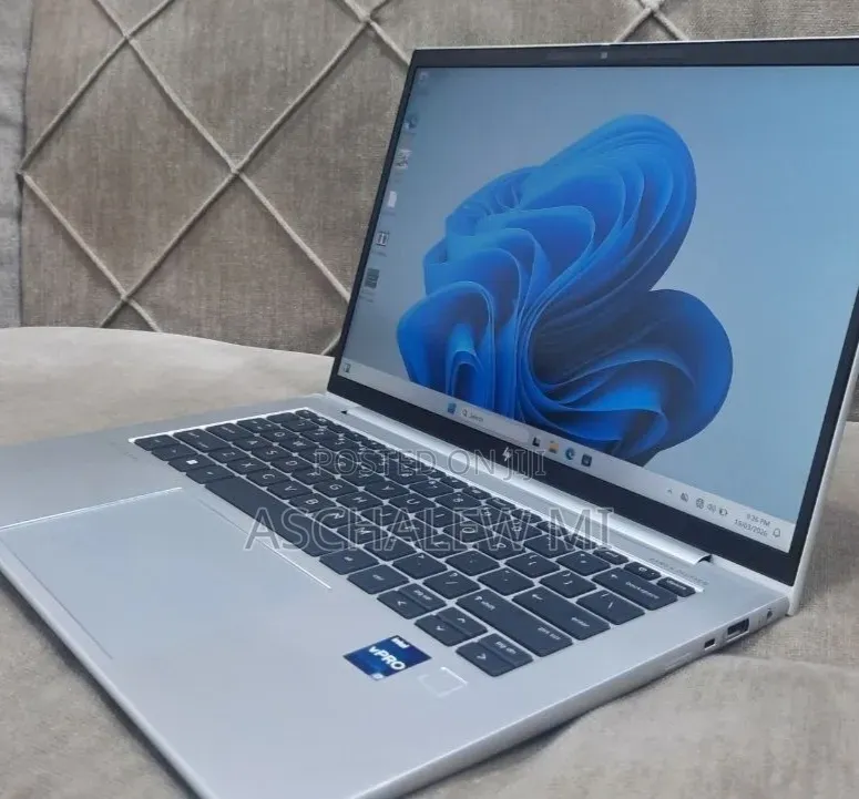 New Laptop HP EliteBook 840 G9 16GB Intel Core i7 SSD 512GB