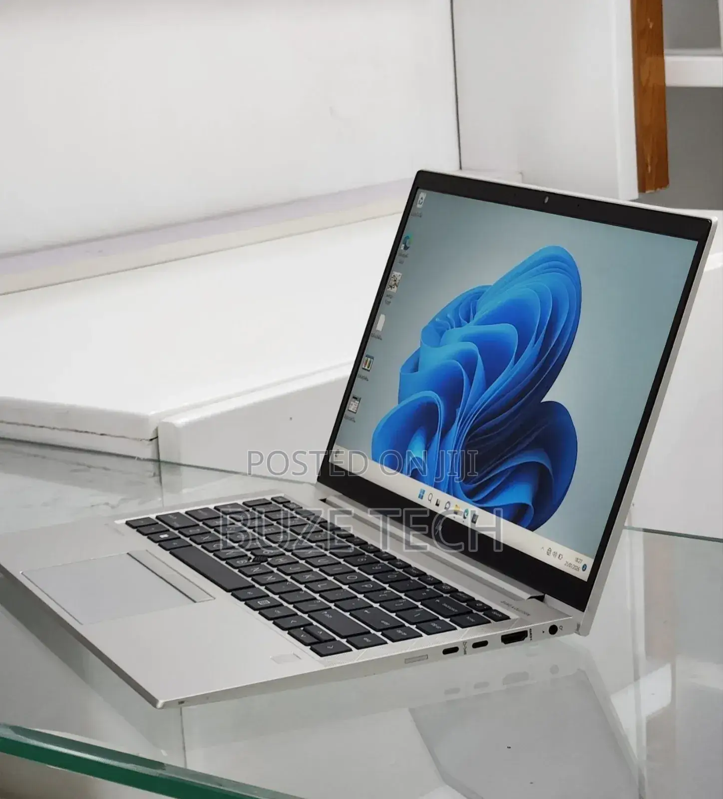 New Laptop HP EliteBook 840 G8 16GB AMD Ryzen 5 SSD 512GB