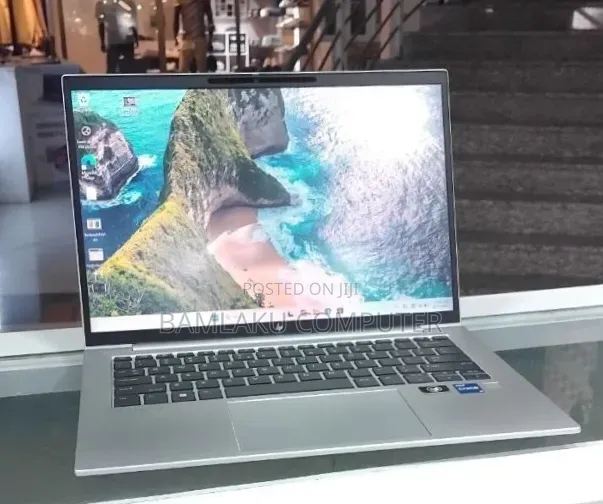 New Laptop HP EliteBook 840 G9 16GB Intel Core i5 SSD 512GB
